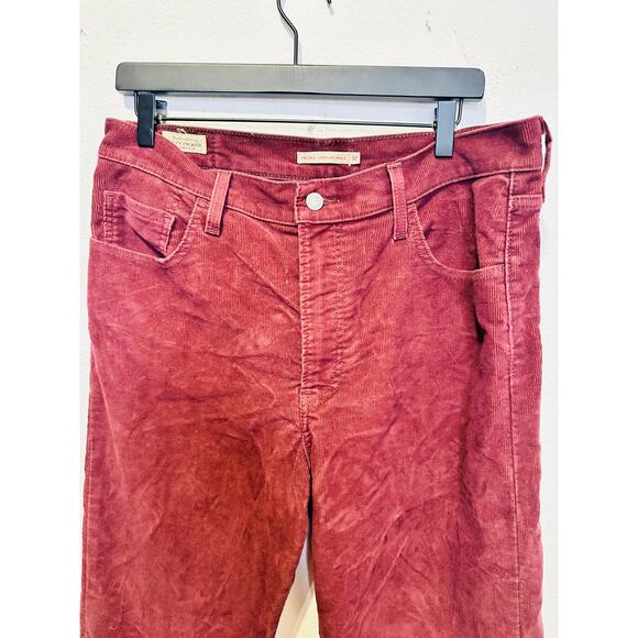 Levi's Red Maroon Denim Style High-Waisted Ribcage Ankle Jeans Size W32 L27 - Picture 13 of 16